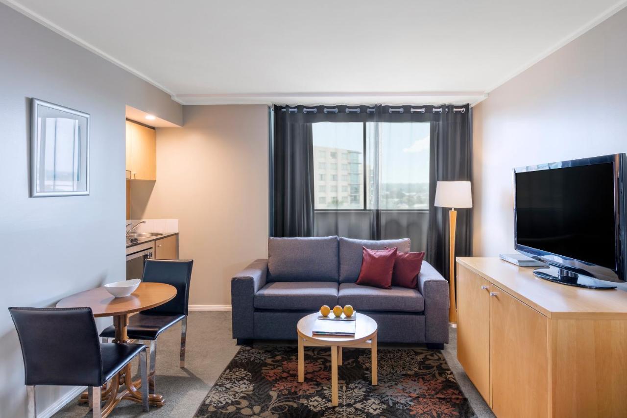 Nesuto Parramatta Aparthotel Sydney Luaran gambar